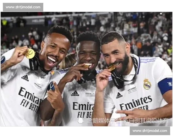 国家德比尖刀!维尼修斯 6 过 5 成 + 1 关键传球统治左路